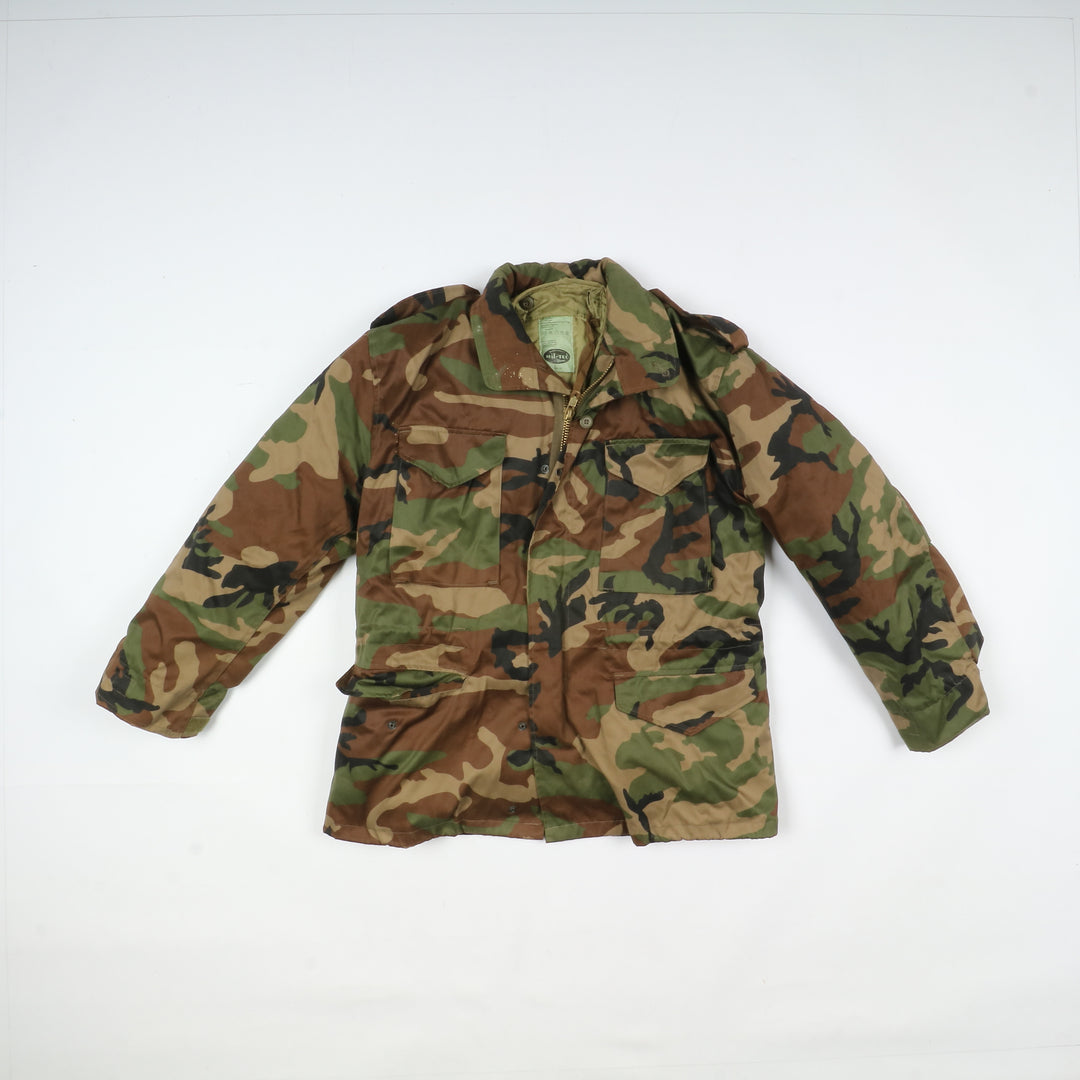 Stock 22pz Abbigliamento militare e civile mimetico, verde e camouflage